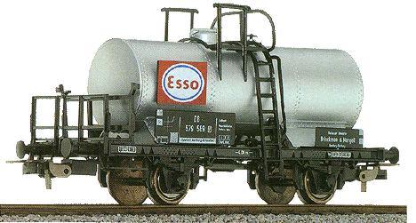 Tank car &quot;ESSO&quot;<br /><a href='images/pictures/Sachsenmodelle/76309.jpg' target='_blank'>Full size image</a>